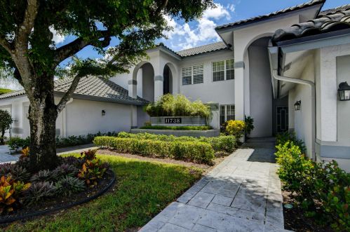11738 Briarwood Cir, Boynton Beach, FL 33437-1911