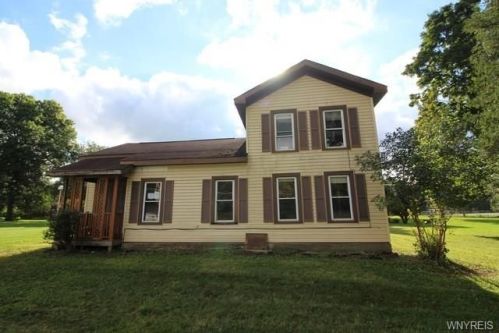 33 Sinclair Dr, Sinclairville, NY 14782-9636