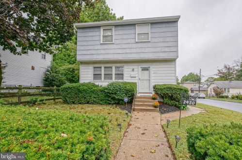 2450 43rd St, Camden, NJ 08110-2125