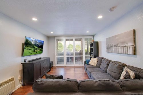 1350 Escondido, Escondido CA  92026-2511 exterior