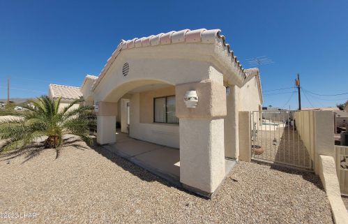 3748 Tahitian Dr, Lake Havasu City AZ  86406-6452 exterior