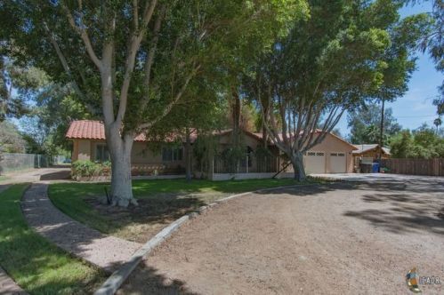 1968 Orchard Rd, Holtville, CA 92250-9535