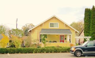 104 8th St, Lynden, WA 98264-1807