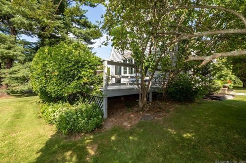 10 Spring Hill Rd, Southington CT  06489-1522 exterior