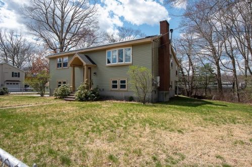 10 Hugo Ter, Webster, MA 01570-2136