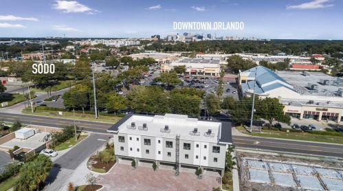 200 Pineloch Ave, Orlando, FL 32806-5423