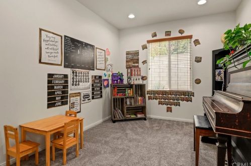 36238 Trail Creek Cir, Wildomar CA  92595-7554 exterior