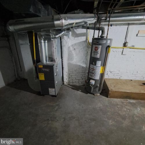 221 Connell St, Wilmington DE  19805-3961 exterior