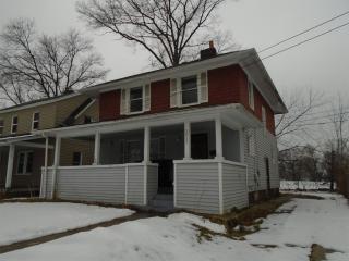2017 High St, South Bend IN  46613-2710 exterior