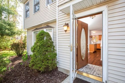 409 Roses Mill Rd, Milford, CT 06460-8528