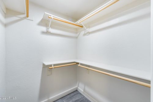 5501 Camelback Rd, Phoenix AZ 85033-1642 exterior