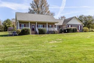2958 Dixon Rd, Maryville, TN 37801-9578