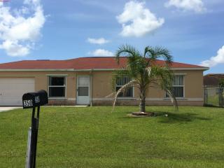 349 Lauderdale Ct, Kissimmee, FL 34759-4029