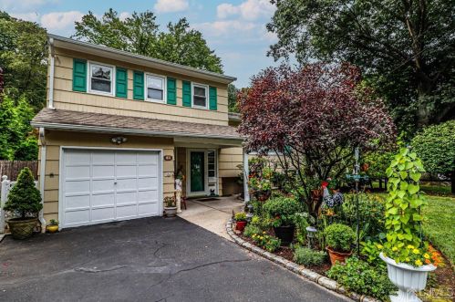 19 Herold Pl, Metuchen NJ  08840-2603 exterior