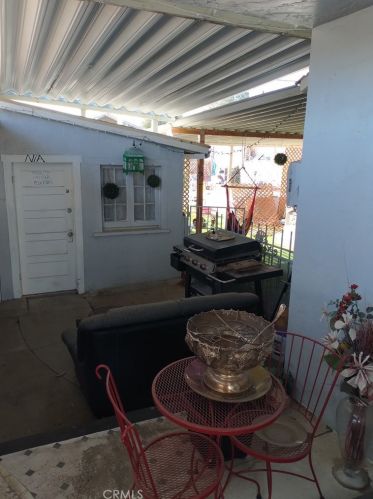 16781 Tracy St, Victorville CA  92395-3807 exterior