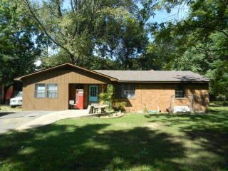 88 Church St, Russellville, AR 72802-8342