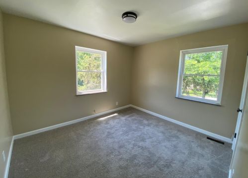 7901 Daly Rd, Cincinnati OH 45224-1168 exterior