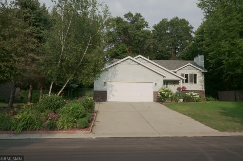 1000 Ferndale St, Saint Paul, MN 55119-3807