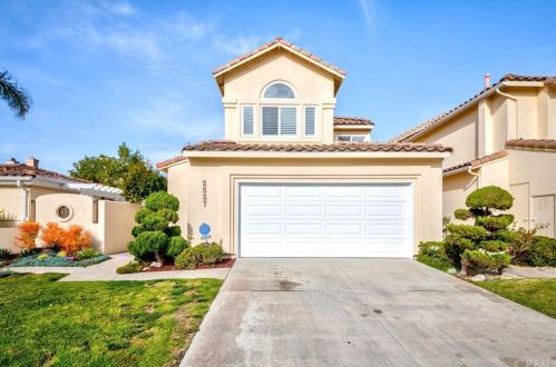 2527 Woodbury Dr, Torrance, CA 90503-7373