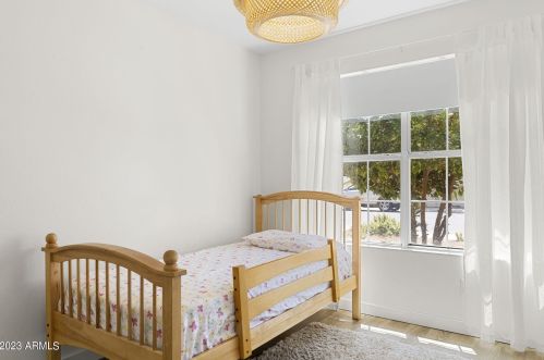 950 Redondo Dr, Gilbert AZ 85233-7539 exterior