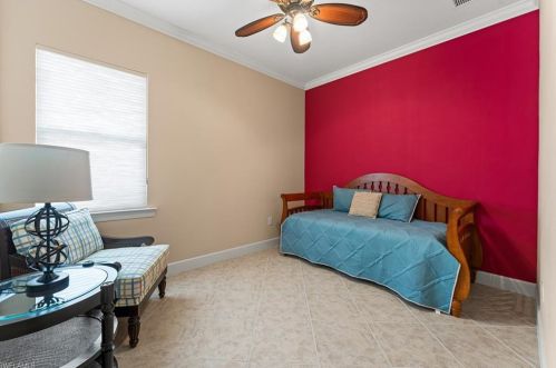 9463 Quarry Dr, Naples FL  34120-5223 exterior