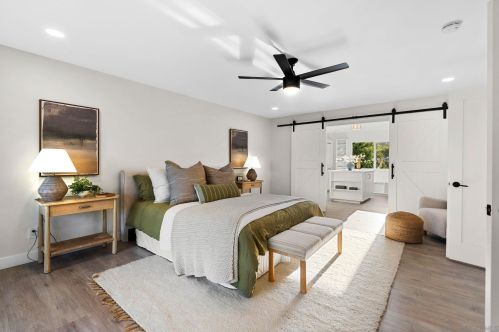 2216 Silver Peak Pl, Encinitas CA  92024-3145 exterior