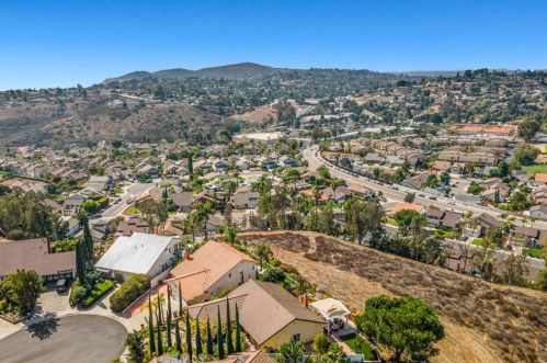 3806 Via Escuda, La Mesa CA 91941-7315 exterior