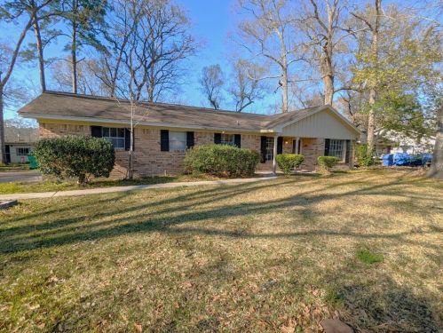 206 Bybee Dr, Conroe TX  77301-2105 exterior