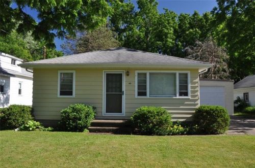 45 Wright Rd, Henrietta, NY 14467-9502