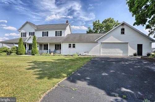 102 Allegheny Ln, Carlisle PA  17013-9103 exterior