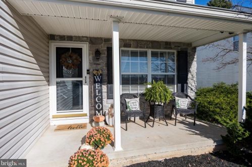 4009 Pine Ln, Collegeville, PA 19473-2068