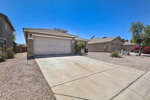 2621 Gold Mine Way, Queen Creek, AZ 85142-6639