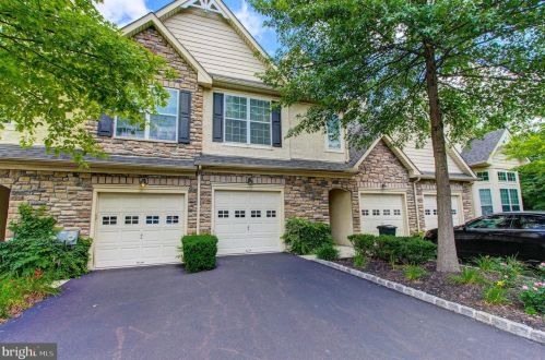 2487 Merri Claude Dr, Norristown, PA 19401-1877
