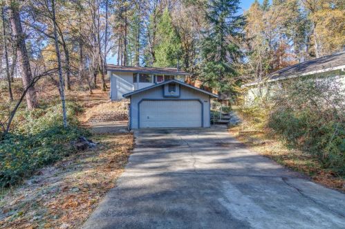 708 Doris Dr, Grass Valley CA  95945-5524 exterior