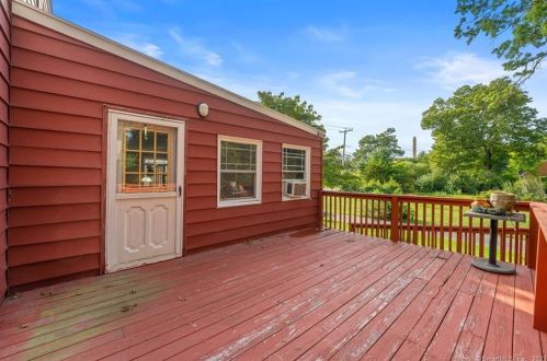 141 Rte 12, Norwich CT  06365-8335 exterior