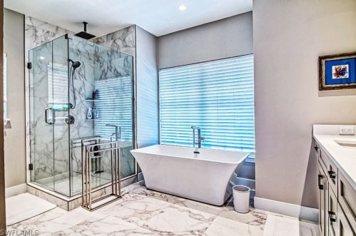 466 Sea Oats Dr, Sanibel FL  33957-5413 exterior