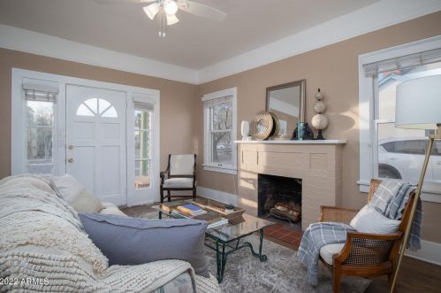 2233 9th St, Phoenix AZ 85006-1050 exterior