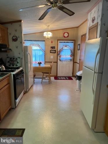 117 Mockingbird Ln, West Deptford NJ  08051-1390 exterior