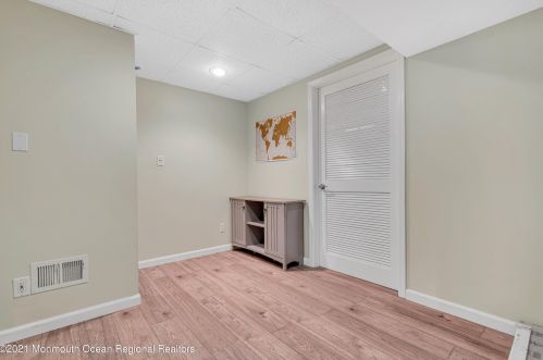 45 Enclosure Dr, Morganville NJ  07751-1807 exterior