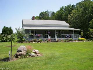 4002 Myers Rd, Geneva On The Lake, OH 44041-8178