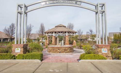 9950 Kennet Way, Elk Grove CA  95757-5118 exterior