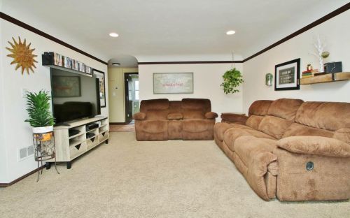 893 Langlade Ave, Green Bay, WI 54304-3566