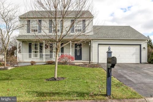 3 Ashton Dr, Etters, PA 17319-9649