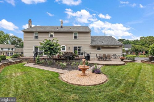 3 Dansfield Dr, Wilmington DE  19803-4806 exterior