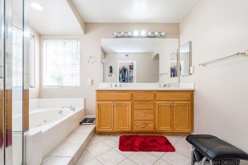 29487 Georgetown Ln, Temecula CA  92591-2803 exterior