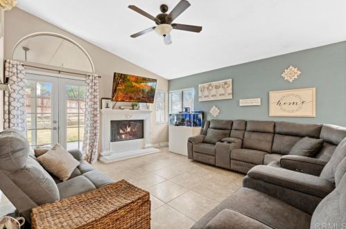 40110 Cannes Ct, Temecula CA  92591-1634 exterior
