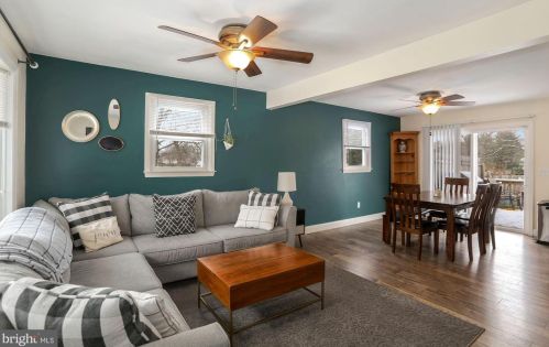 1831 Jackson St, Riverton, NJ 08077-2820