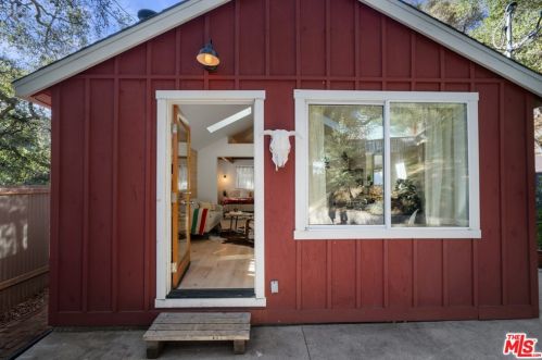 328 Topanga Canyon Blvd, Topanga CA  90290-3838 exterior