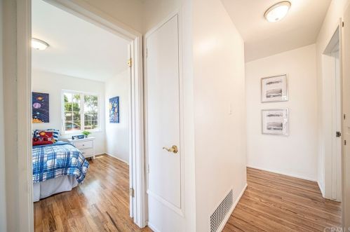 6041 Benmore St, Long Beach CA  90815-1408 exterior