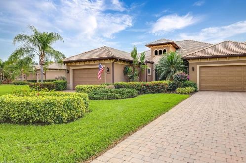 7400 Moorgate Point Way, Naples FL  34113-5102 exterior